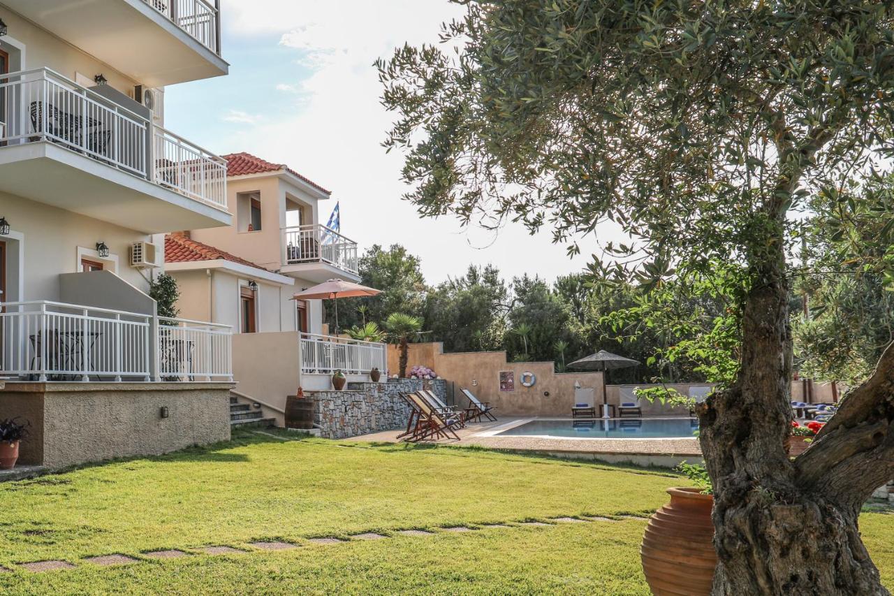Takis Studios Ksanemos Bagian luar foto